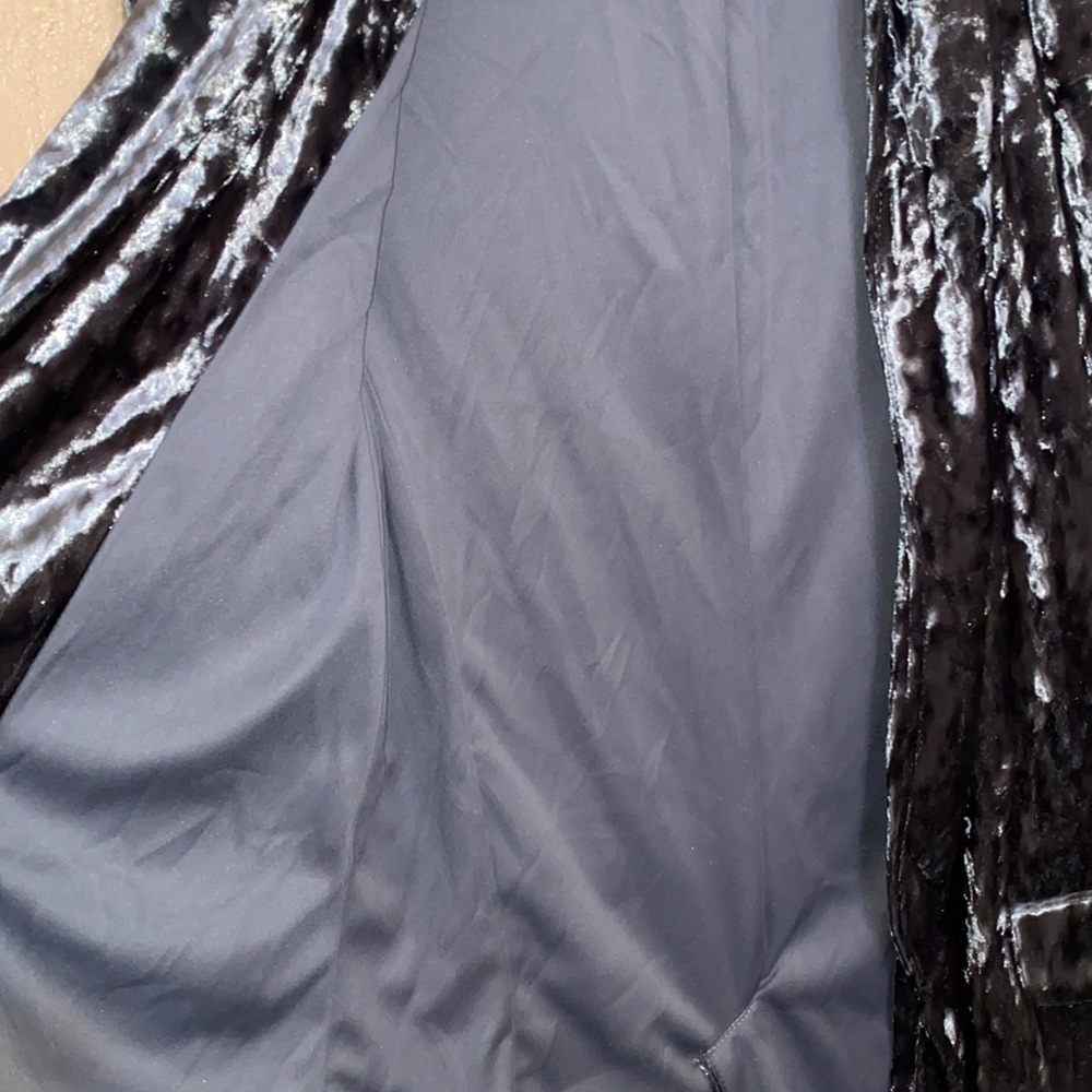 Adorable velvet feeling blazer - Picture 6 of 9